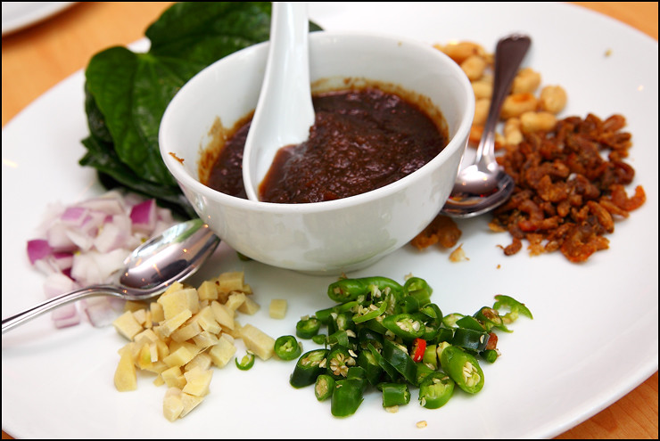 mieng-kam-ingredients