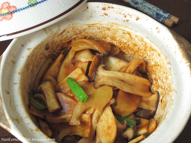 Stir- fried Eryngii mushroom
