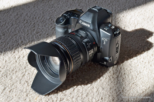 Canon EOS 3 - Camera-wiki.org - The free camera encyclopedia