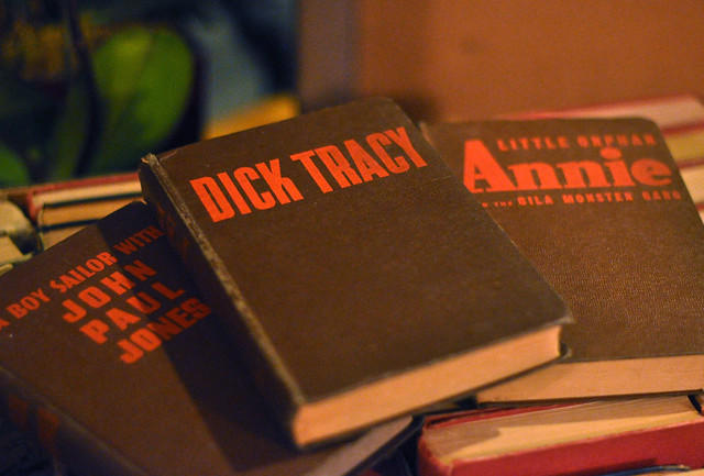 Vintage Dick Tracy book, Vintage Annie book, vintage books, DSC_0300