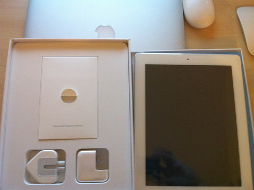 ipad 2 box back. My White iPad 2 (British