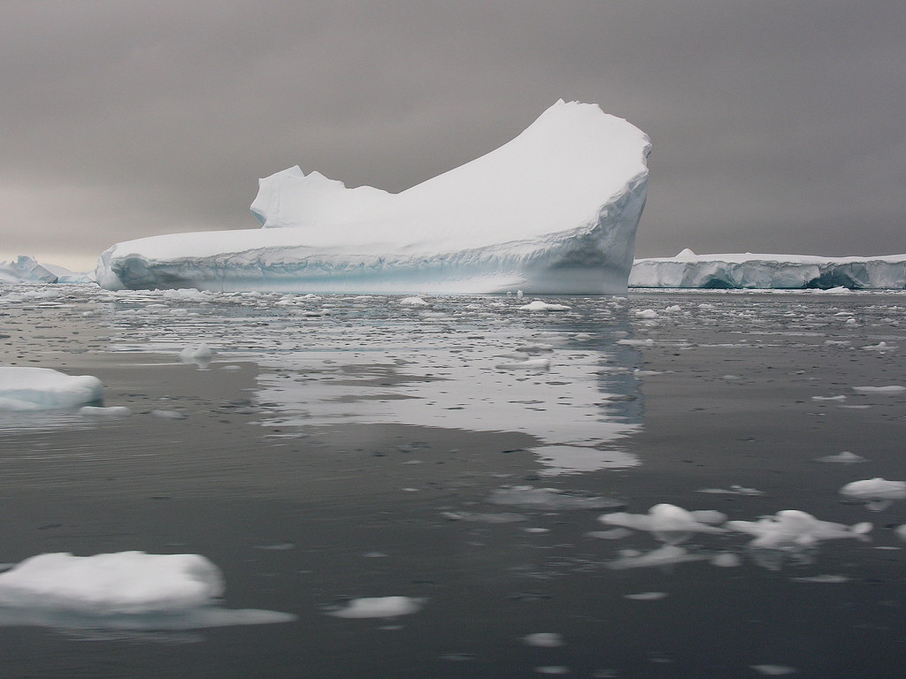ANTARCTICA2010-336 Pleneau Island Iceberg Alley  南極 Pleneau島冰礁群