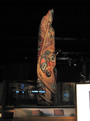 tlingit totem poles. Modern Tlingit Totem Pole