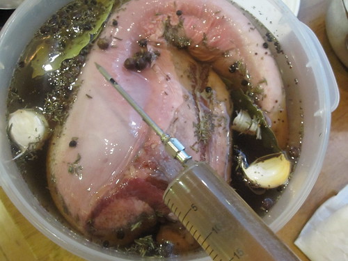Tongue in brine, with brine injector