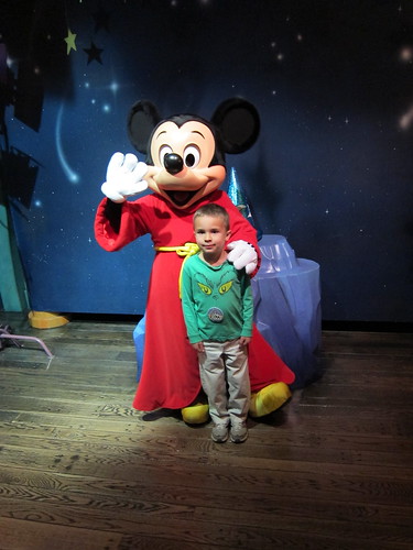 Ezra meets Mickey