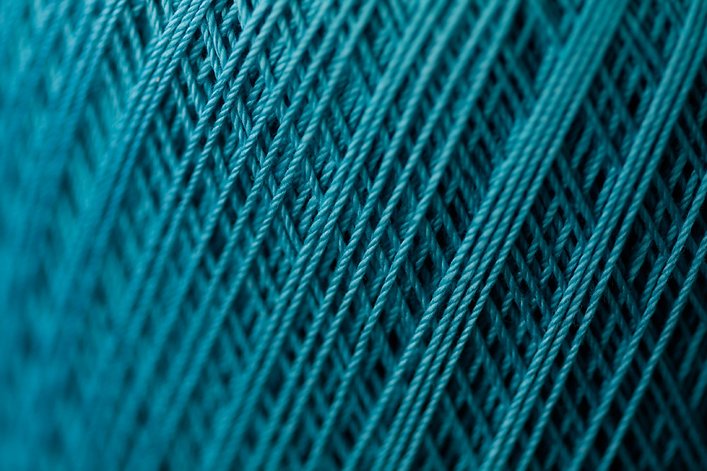 Color 23/31:  Thread