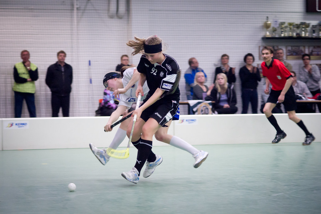 Game winner. Siinä se ratkaisu pohjustetaan, Juliette Kemppi voittaa pallon ja muutamassa sekunnissa se on Erän maalissa.