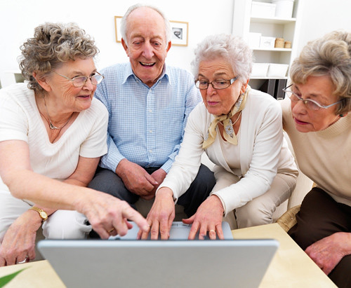 elderly-people-on-computer
