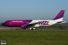 HA-LWG - 4308 - Wizzair - Airbus A320-232 - Luton - 110408 - Steven Gray - IMG_3942