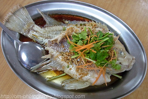 Yao Wat Tilapia (油滑非洲鱼), Lightly deep fried tilapia RIMG0390 copy
