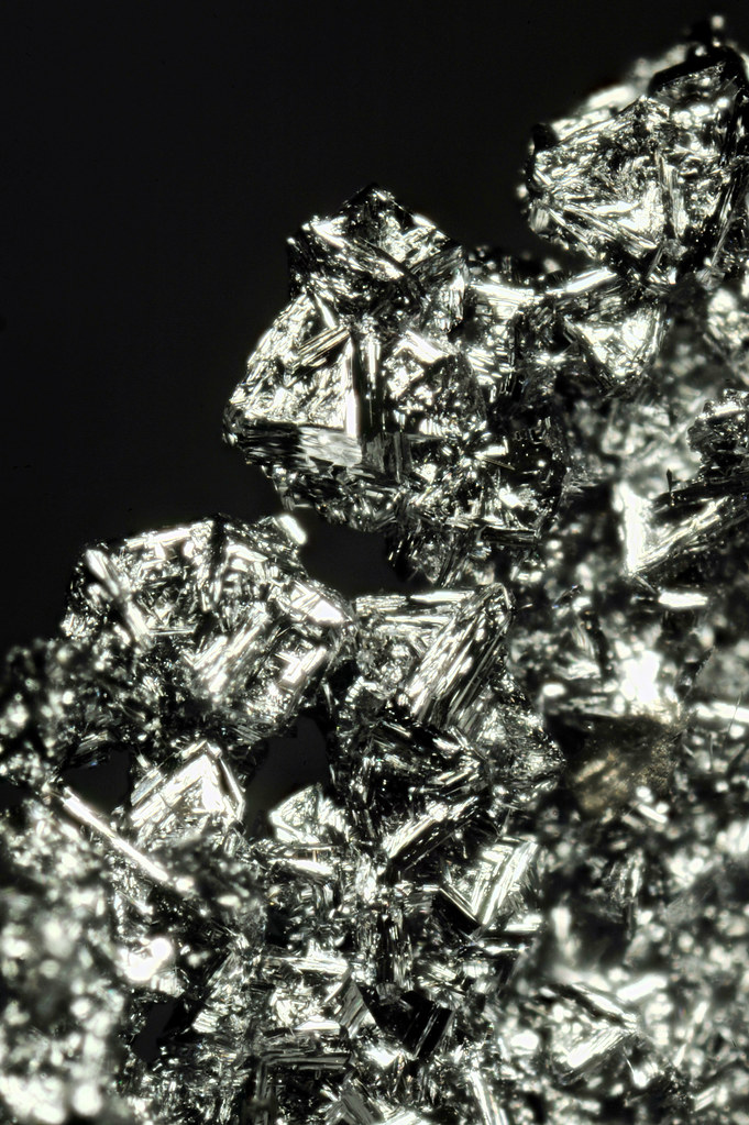 arsenic_crystals