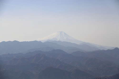 陣場山の山頂からみた富士山