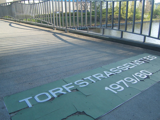 Torfstrassesteg_sign_berlin
