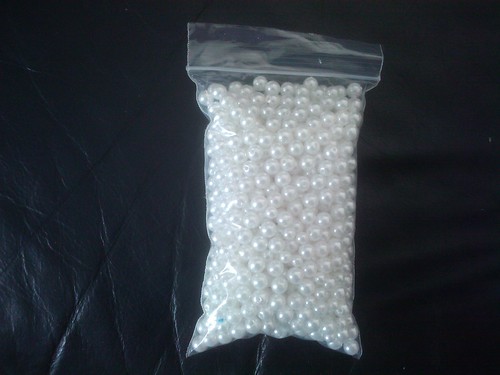 Pearl beads for gloves