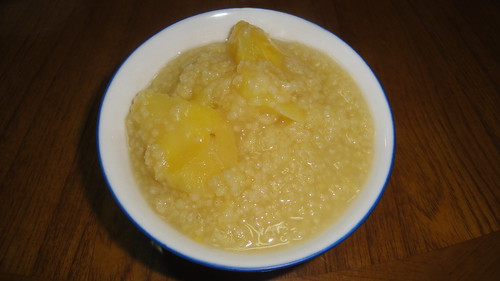 Sweet potato and millet porridge 地瓜小米粥