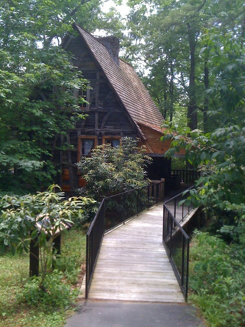 Cantrell Creek Lodge