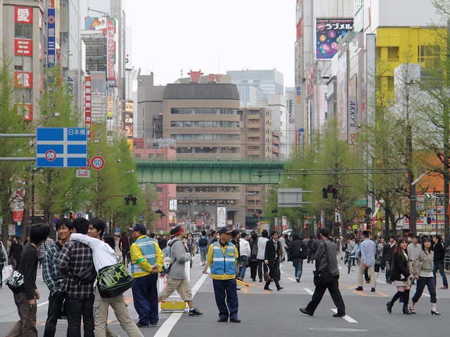 Akihabara hokousha tengoku (Hokoten : temporary pedestrian area)