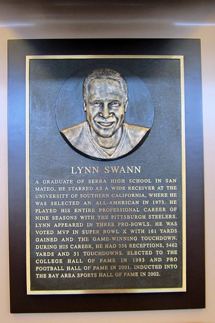 California: San Francisco International Airport - Bay Area sports Hall of Fame - Lynn Swann