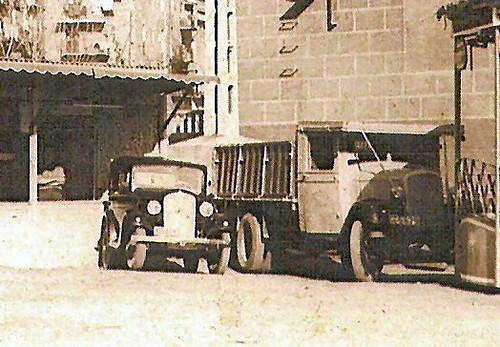 cotxe i Chevrolet del senyor Serra a Ripoll