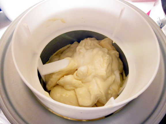 Daring Bakers, April: maple mousse in an edible container