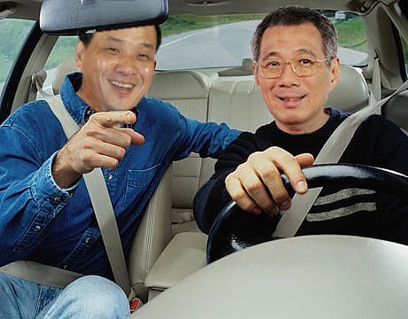 Low Thia Khiang and Lee Hsien Loong in an utopian world