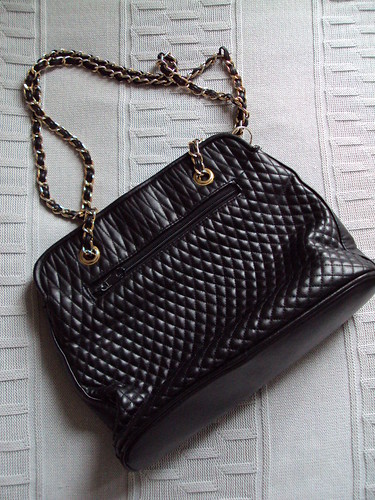 Quilted Purse with Chain
