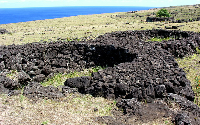 SA2010 CHILE-551 Easter Island - Ahu Te Peu 智利 复活节岛