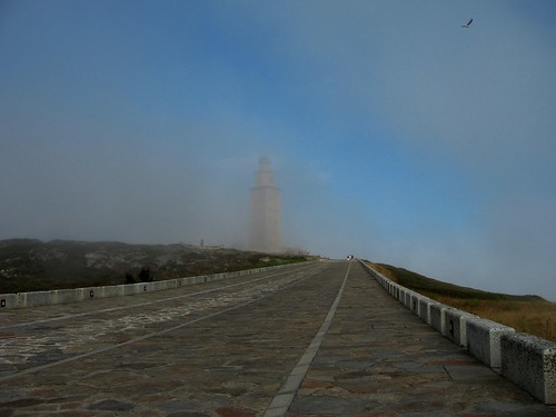 La Torre de Hércules en un día de niebla