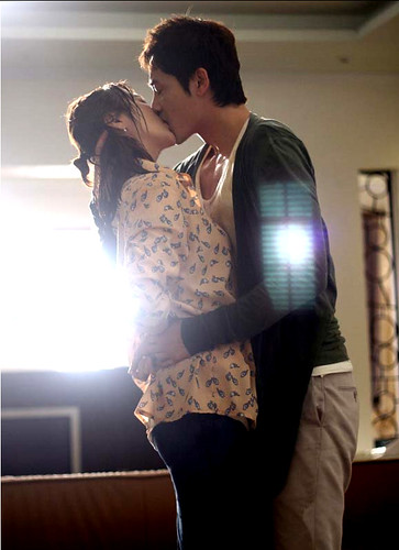 Kang Ji Hwan "Lie To Me" Second Kiss Scene with Yoon Eun Hye [2011.05.30]