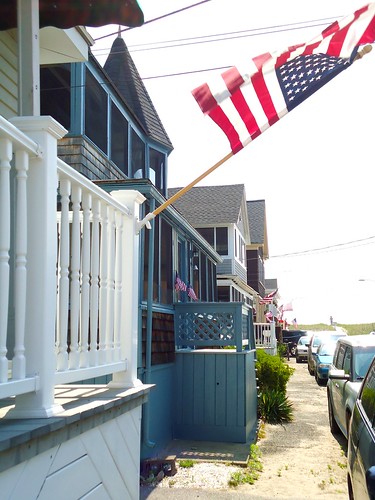 beach cottages flying stars and stripes