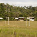 Un campo da calcio nella giungla