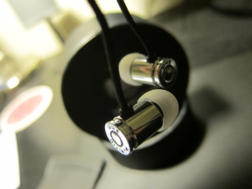 munitio 9mm earphones