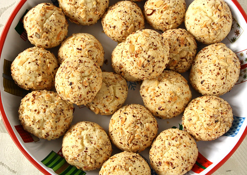 Holiday Hazelnut Cookies