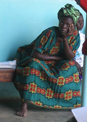 Woman in Ugandan Health Center by povertyactionorg