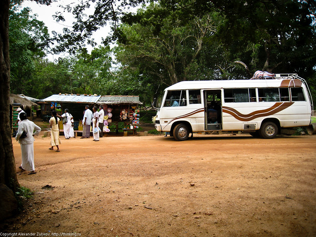 Автобус и паломники