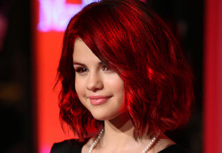 selena gomez red hair. Selena with red hair