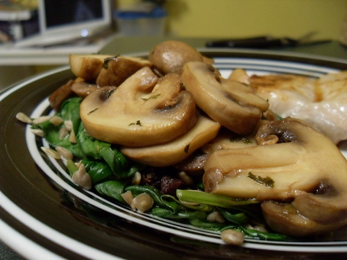 Wilted Spinach Salad with Balsamic Mushrooms