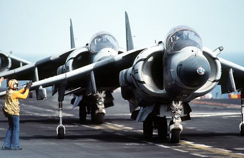 フリー写真素材|乗り物|航空機|攻撃機|AV-BハリアーII|アメリカ海兵隊|