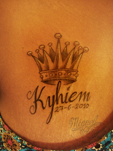 Tattoo Designs Crowns. Crown and name custom tattoo