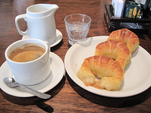 Cafe con leche con medialunas, the typical Argentinean breakfast