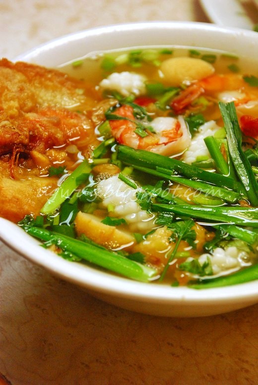 Mixed meat Noodle (soup)