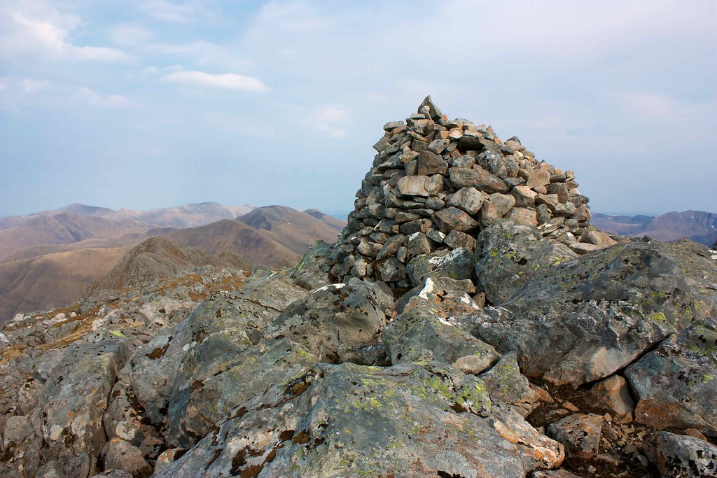 Summit cairn of Sgurr na Ciste Duibhe