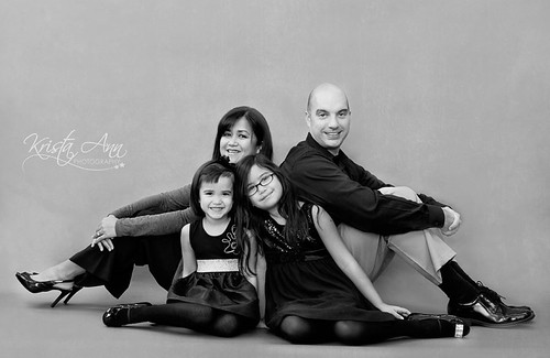Family-picture-1-texture-BW