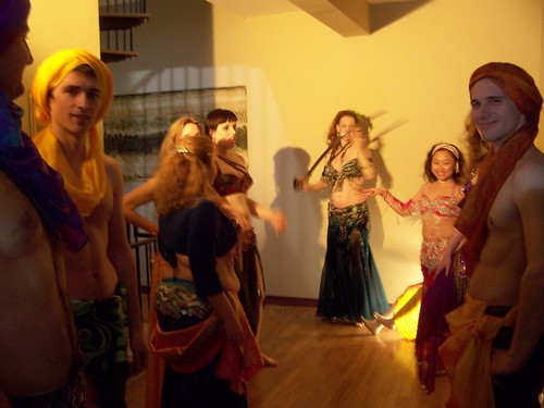 dec 119 The belly dancing community