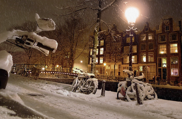Amsterdam ready for a white Christmas by B?n