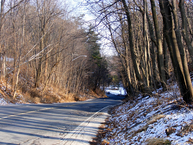 Old Kingston Road descends into the Highland Creek valley