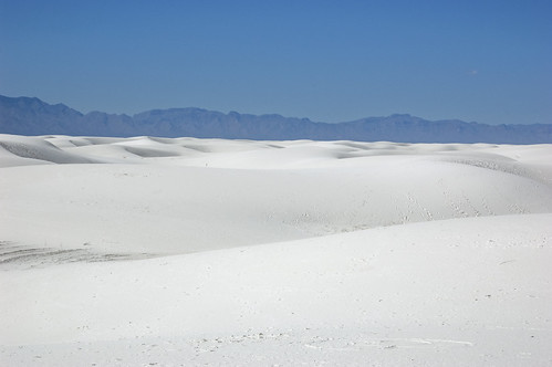 Mid-day at White Sands