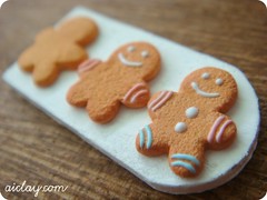Miniature gingerbread men