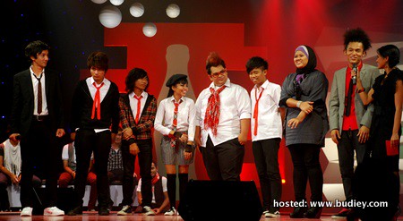 The top 3 winners of Kawanku Bintang Coca-Cola_L-R_Brownees_Naz & Bo