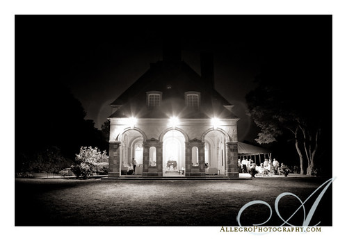 glen-manor-house-newport-ri-wedding- estate at night- romantic portsmouth